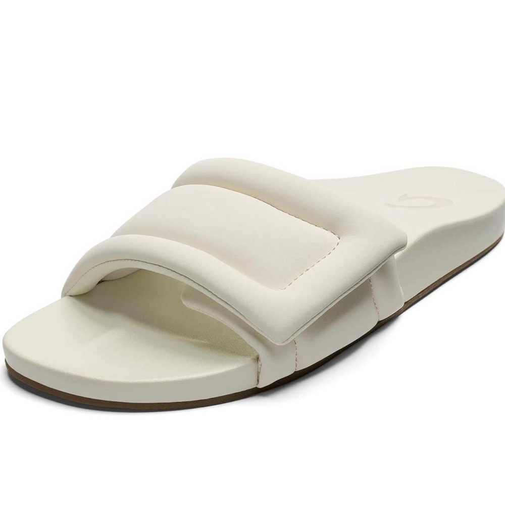 OluKai Women's Cream Slide Sandals